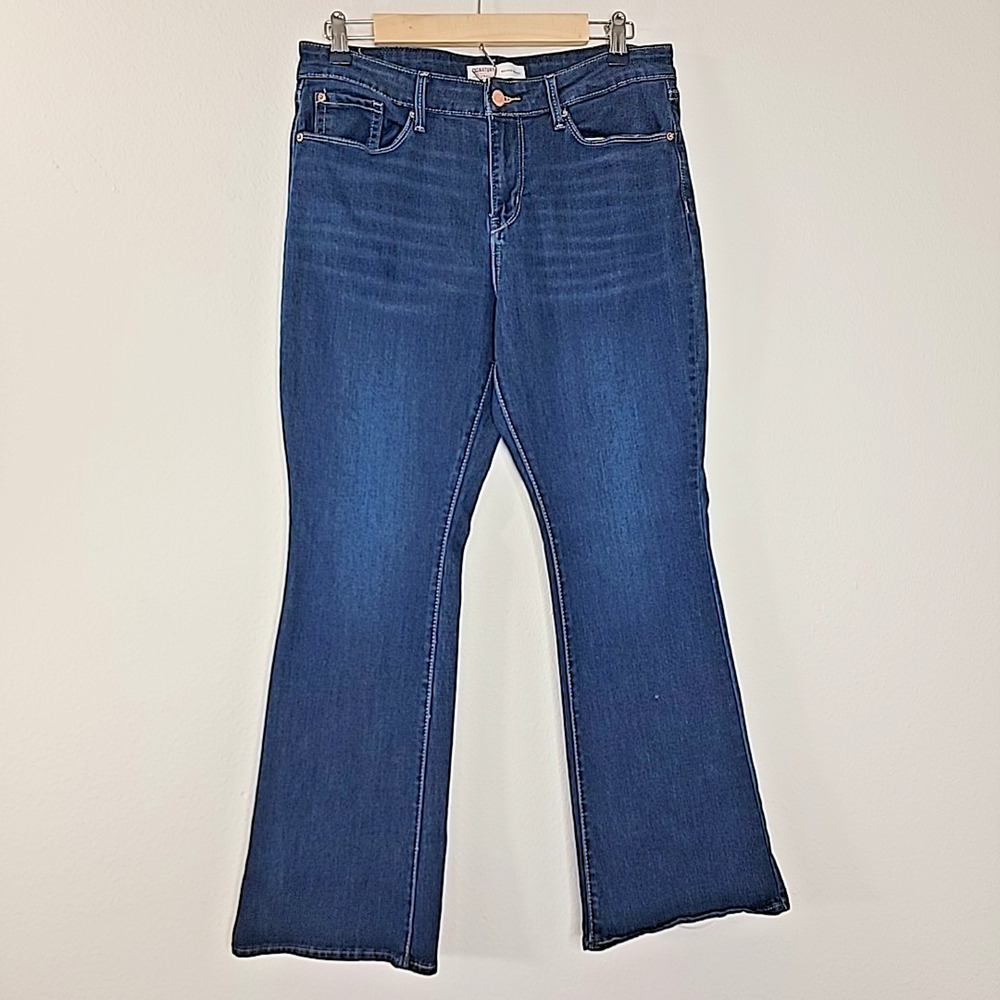 Levis Signature Bootcut Jeans Womens 10 Short 30x30 Stretch Blue